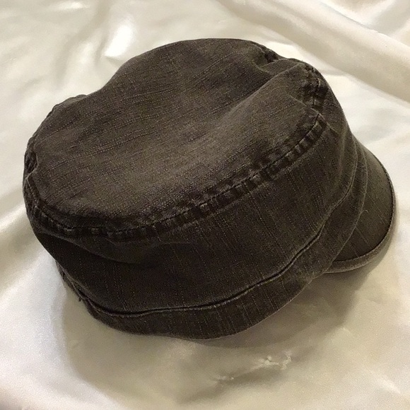 Short-Billed Guinness Hat - Picture 3 of 6